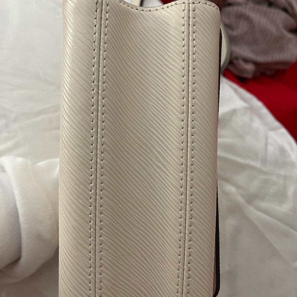 Louis Vuitton Twist PM Quartz white Epi grained - Picture 4 of 6